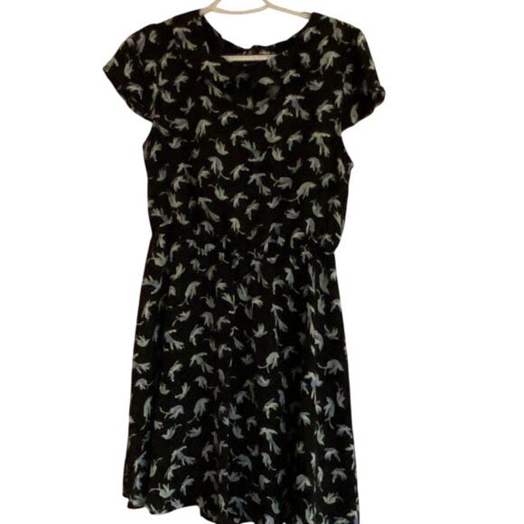 Lauren Conrad Size 8 Black Dress with Light Blue Birds Cutout and Waist - Picture 4 of 8